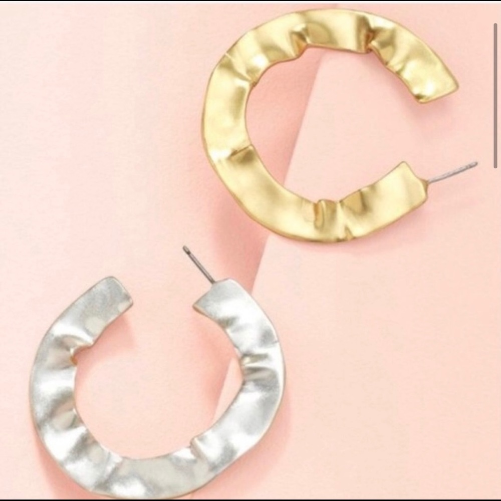 NWT Stella and Dot Reversible Gold/Silver Hoops